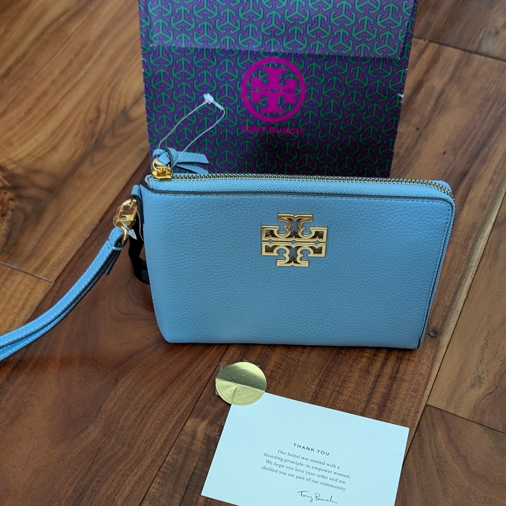 Tory Burch Britten Cloud Blue Zip Pouch Wristlet With Gift Bag New without Tag